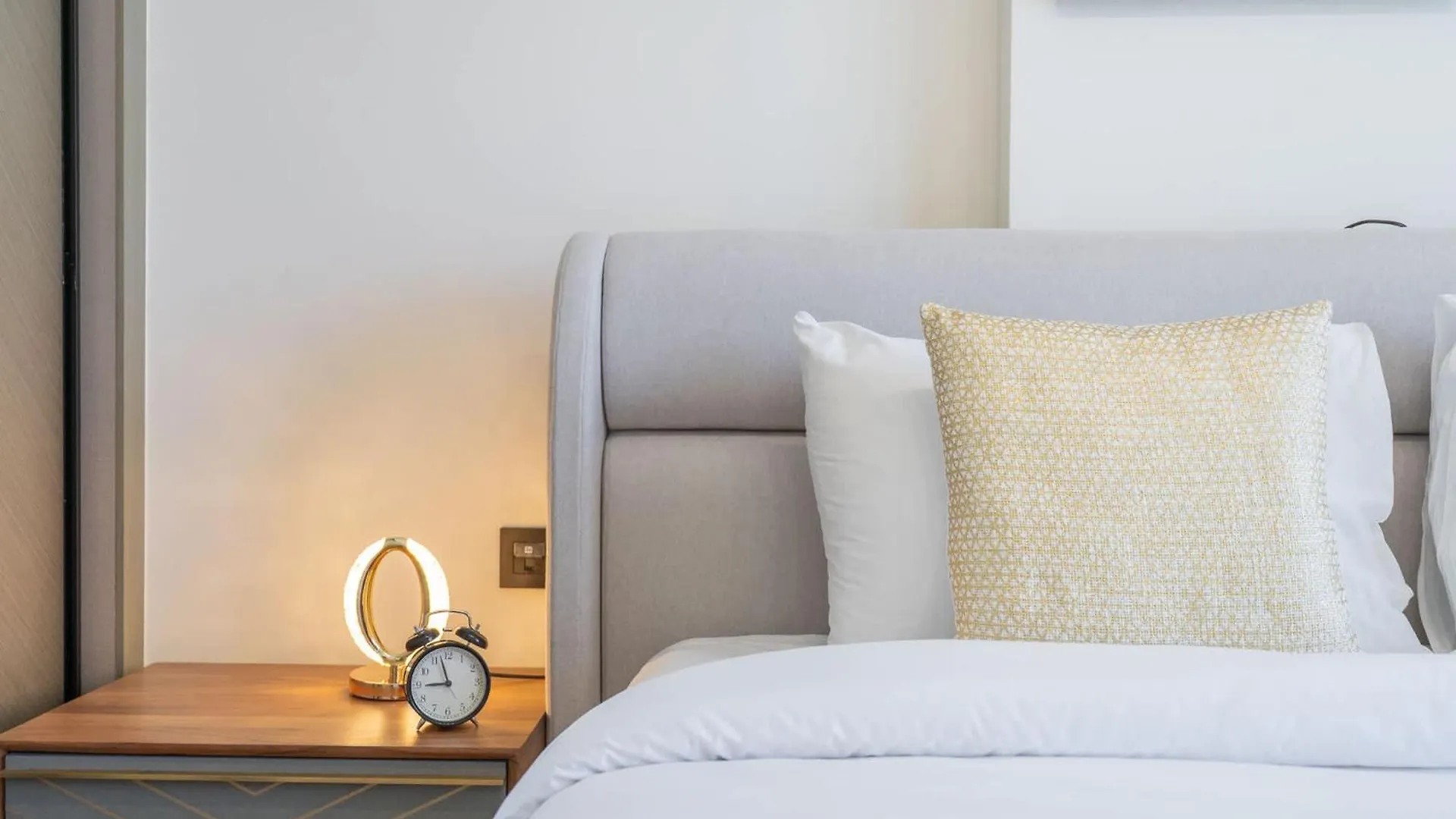 Apartment Peace And Tranquility In This 1 Bedroom In Jvc Dubai